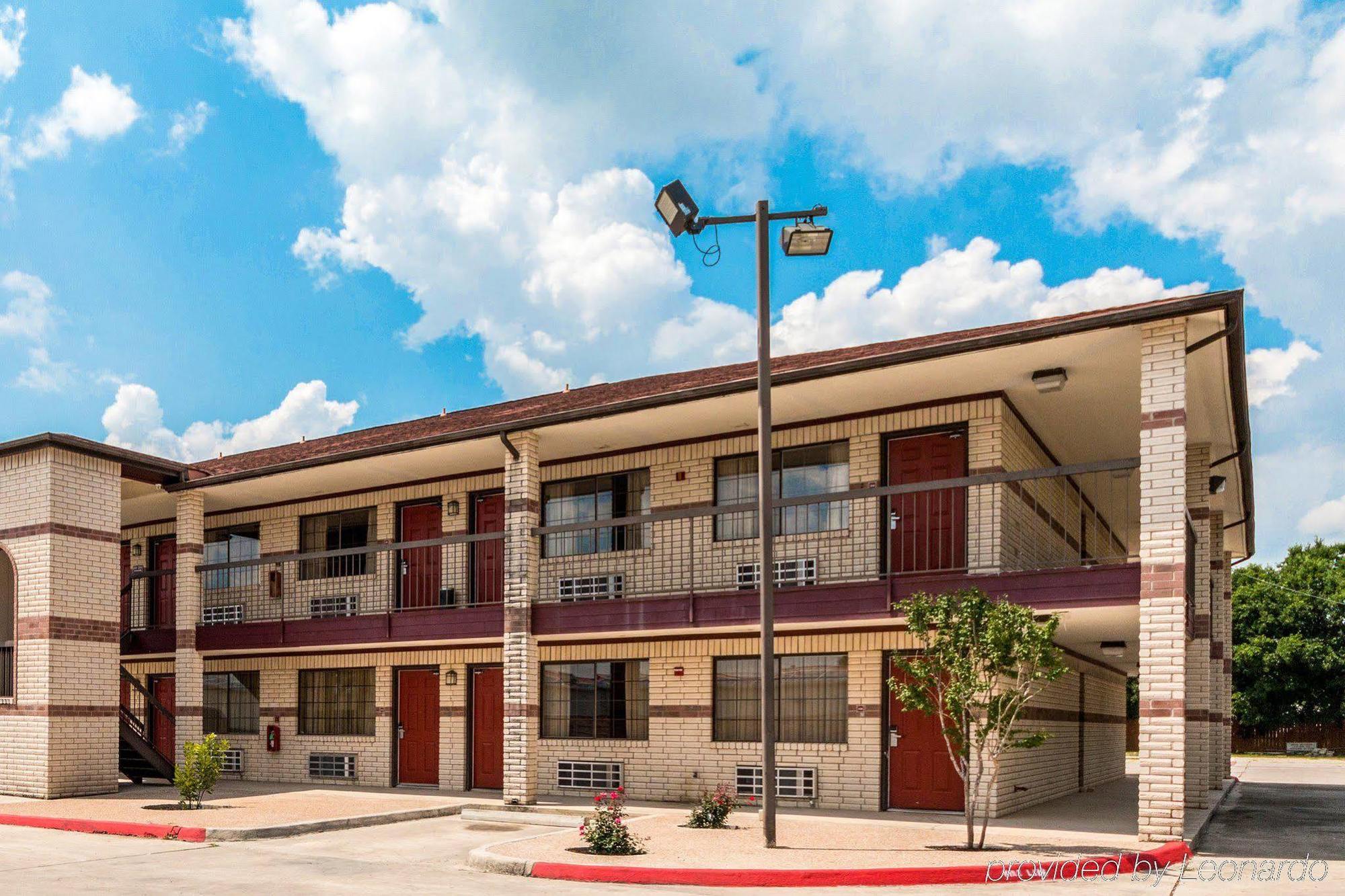 Quality Inn University Near Downtown San Marcos Exterior foto